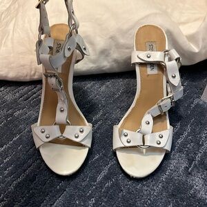 White Steve Madden pump